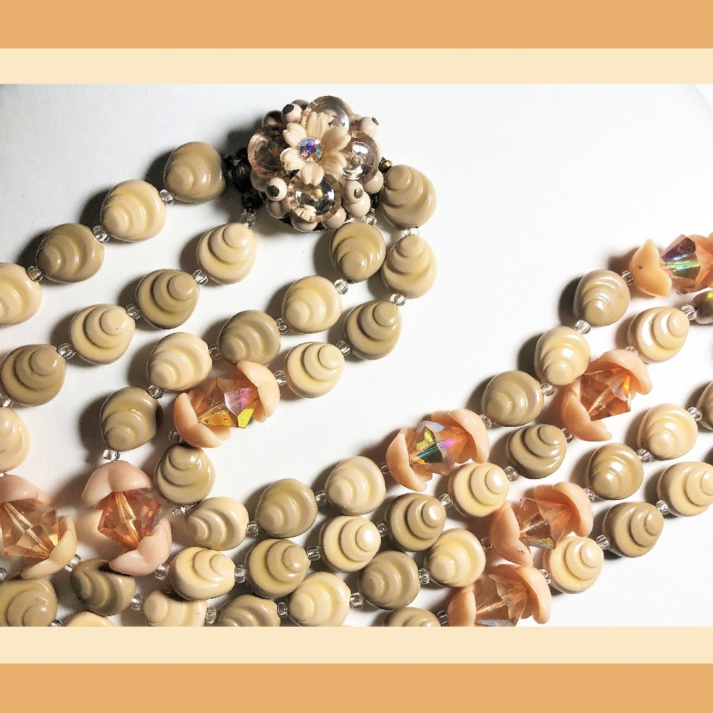 Peach Glass & Tan Lucite Faux Sea Shells